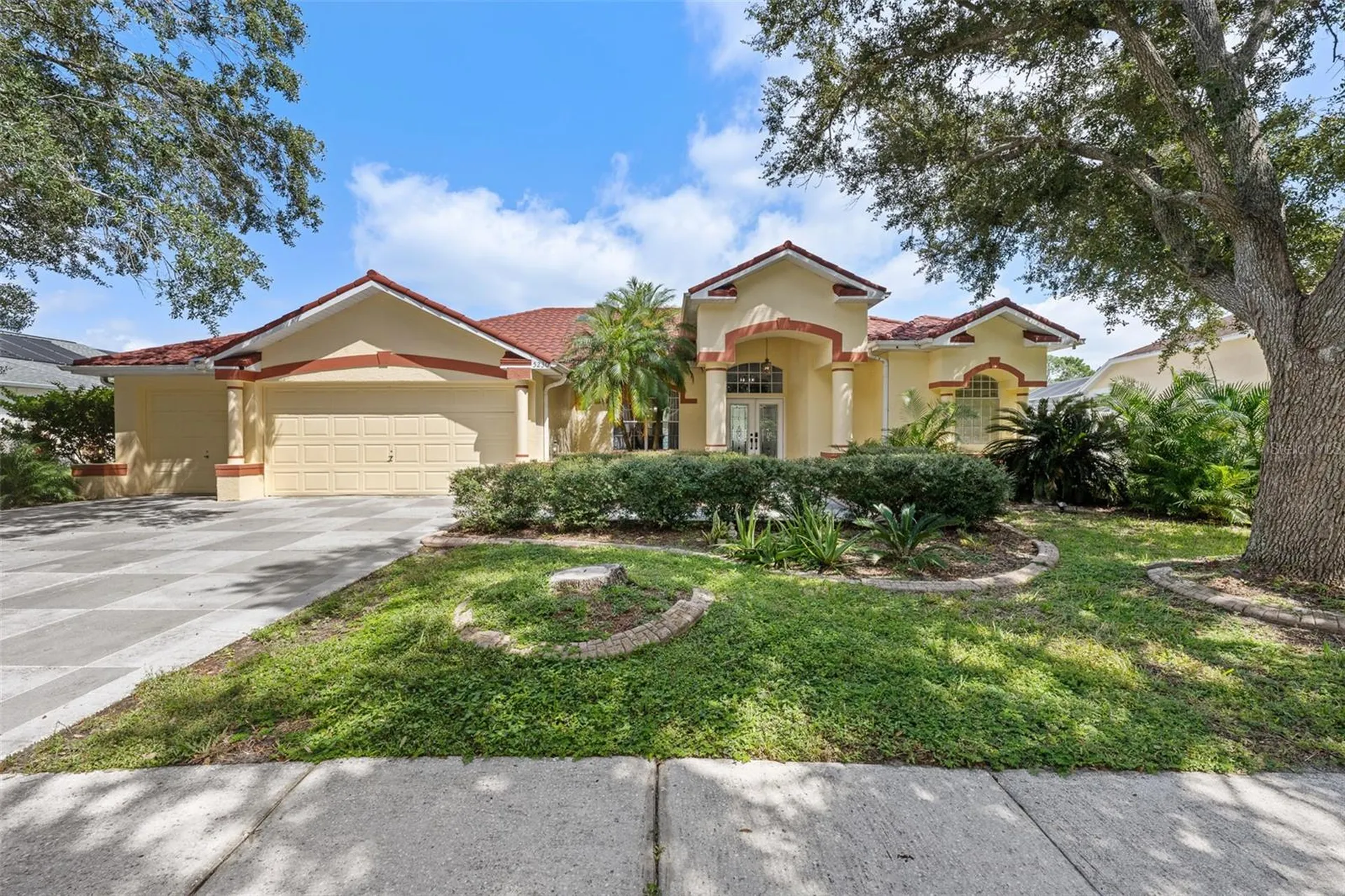 5230 Halstead Lane Zephyrhills FL 33541