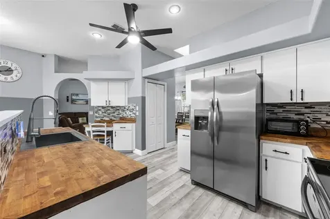 5230 Halstead Lane Zephyrhills FL 33541