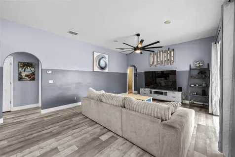 5230 Halstead Lane Zephyrhills FL 33541