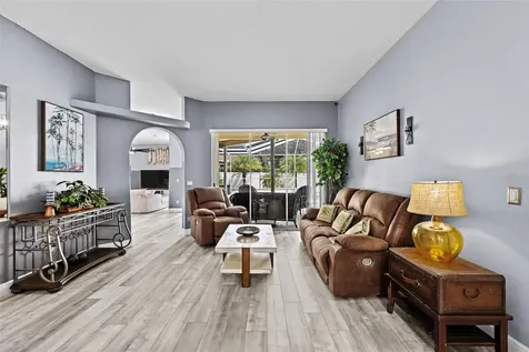 5230 Halstead Lane Zephyrhills FL 33541