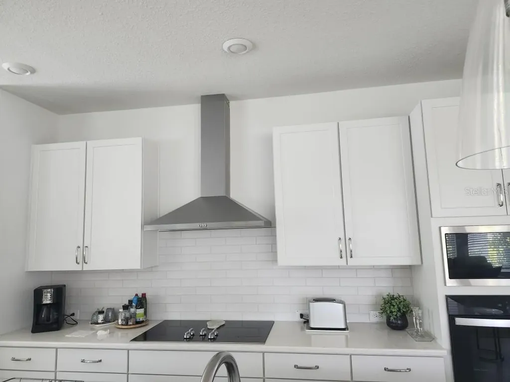 4810 Emerson Avenue S St Petersburg FL 33711