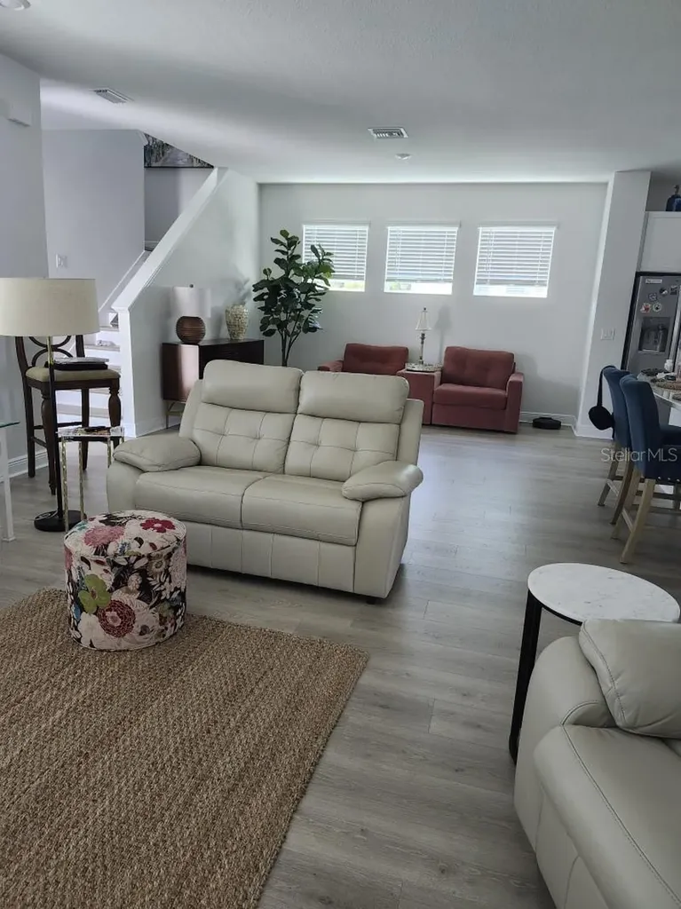 4810 Emerson Avenue S St Petersburg FL 33711