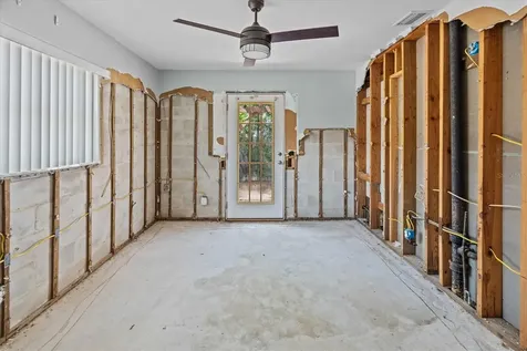 1889 Montana Avenue NE St Petersburg FL 33703