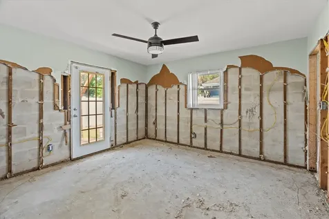1889 Montana Avenue NE St Petersburg FL 33703
