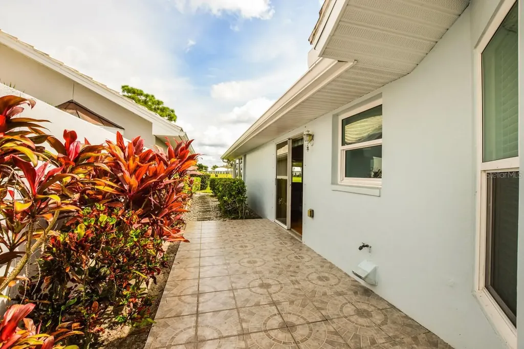 702 Brightside Crescent Drive Venice FL 34293