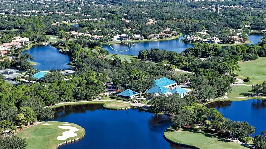 7320 Barclay Court University Park FL 34201