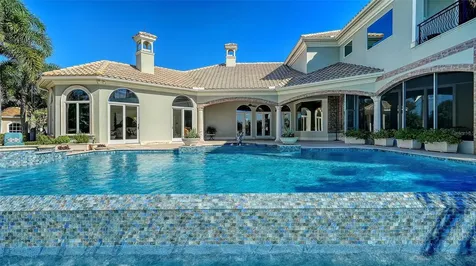7320 Barclay Court University Park FL 34201