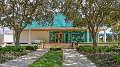 7320 Barclay Court University Park FL 34201