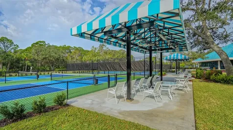 7320 Barclay Court University Park FL 34201