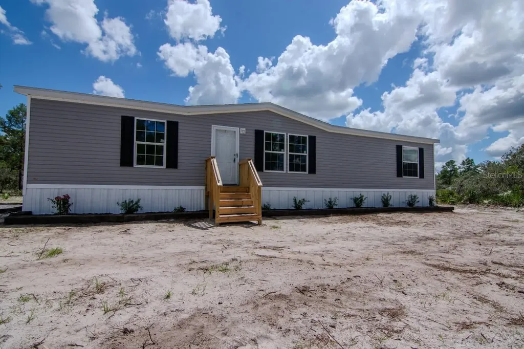 192 Freedom Drive Frostproof FL 33843