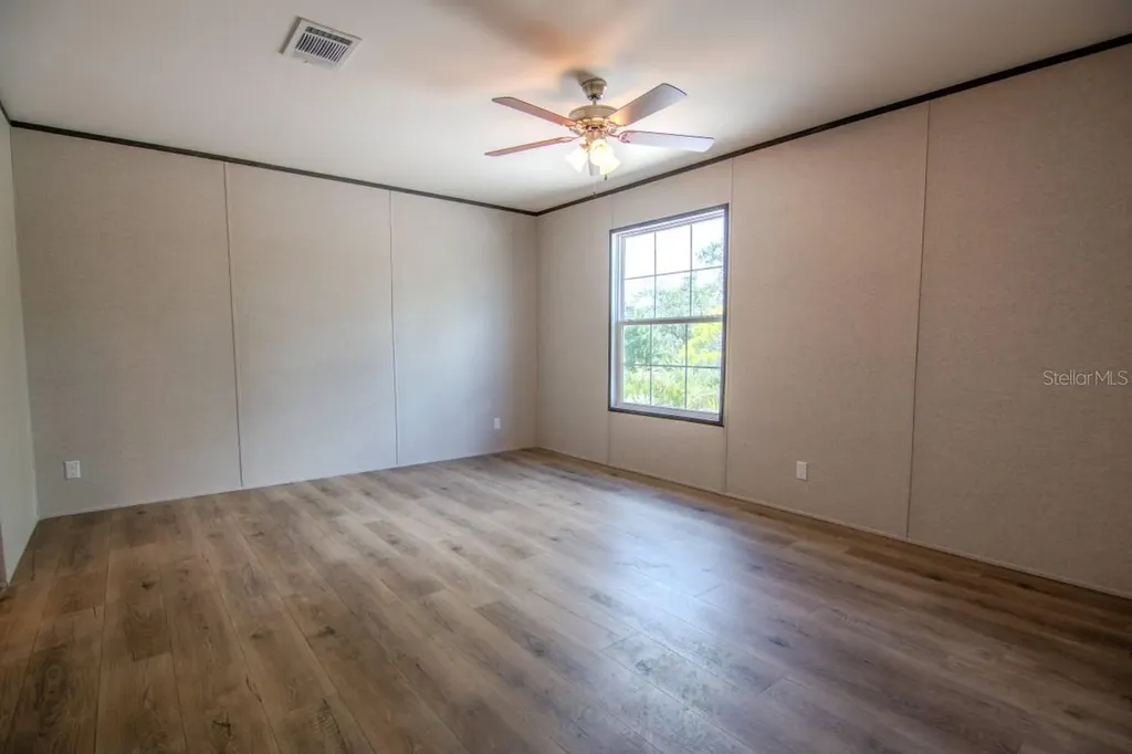 192 Freedom Drive Frostproof FL 33843