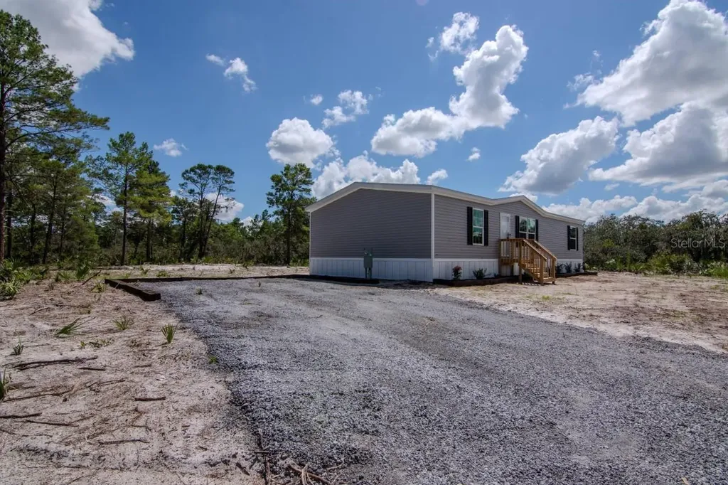 192 Freedom Drive Frostproof FL 33843