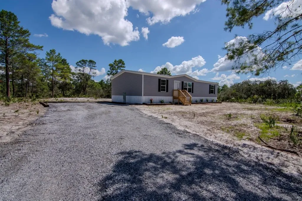 192 Freedom Drive Frostproof FL 33843