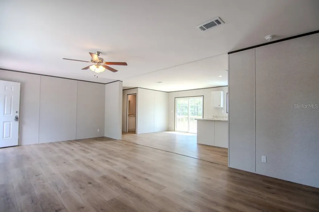 192 Freedom Drive Frostproof FL 33843