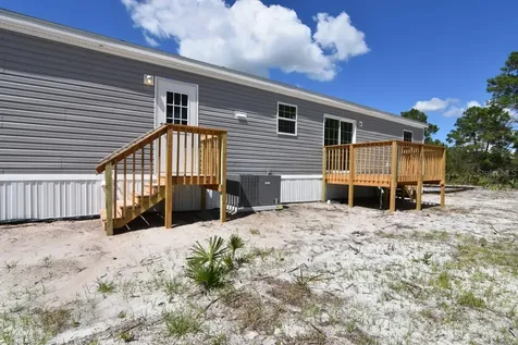 192 Freedom Drive Frostproof FL 33843
