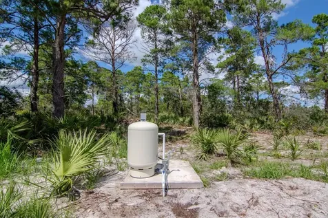 192 Freedom Drive Frostproof FL 33843