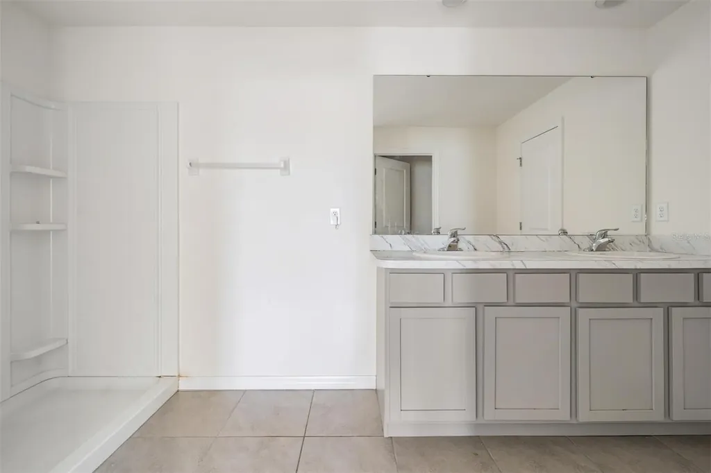 12175 Water Ash Place Riverview FL 33579