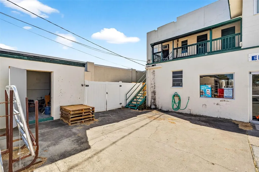 206 W Bay Drive Largo FL 33770