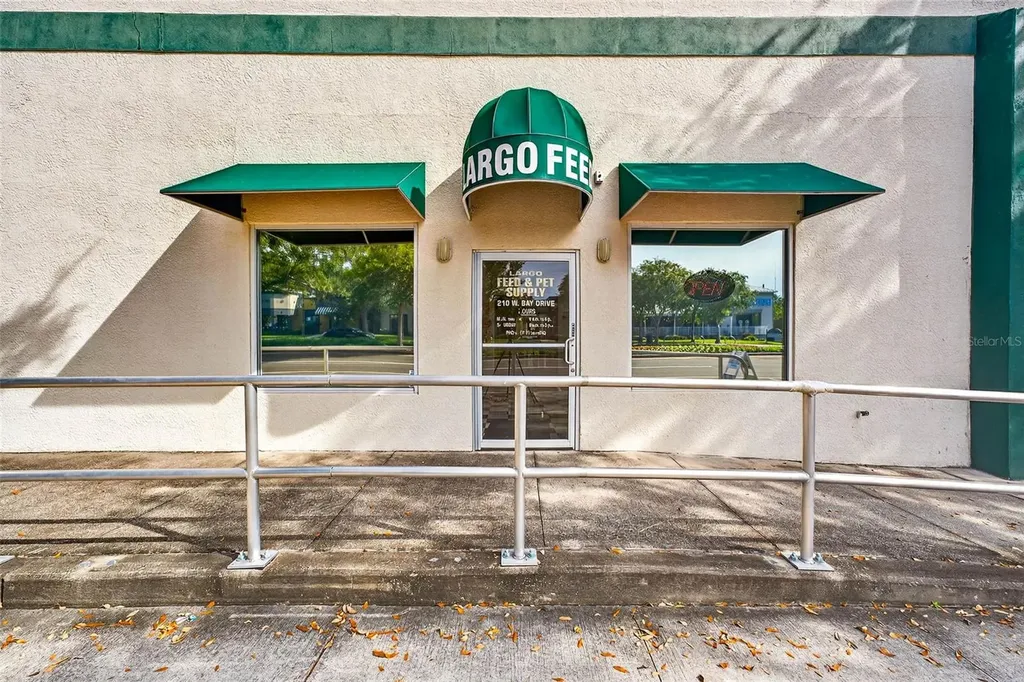 206 W Bay Drive Largo FL 33770