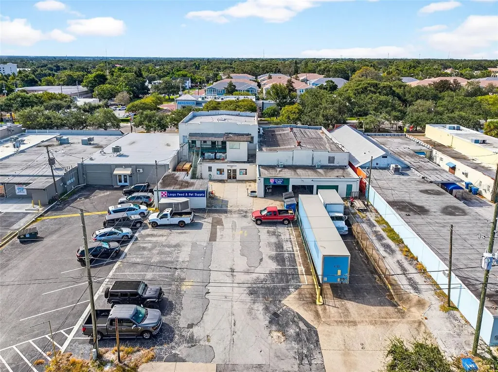 206 W Bay Drive Largo FL 33770