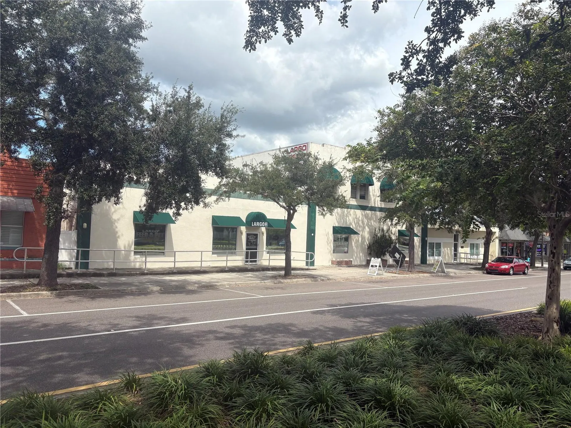 206 W Bay Drive Largo FL 33770