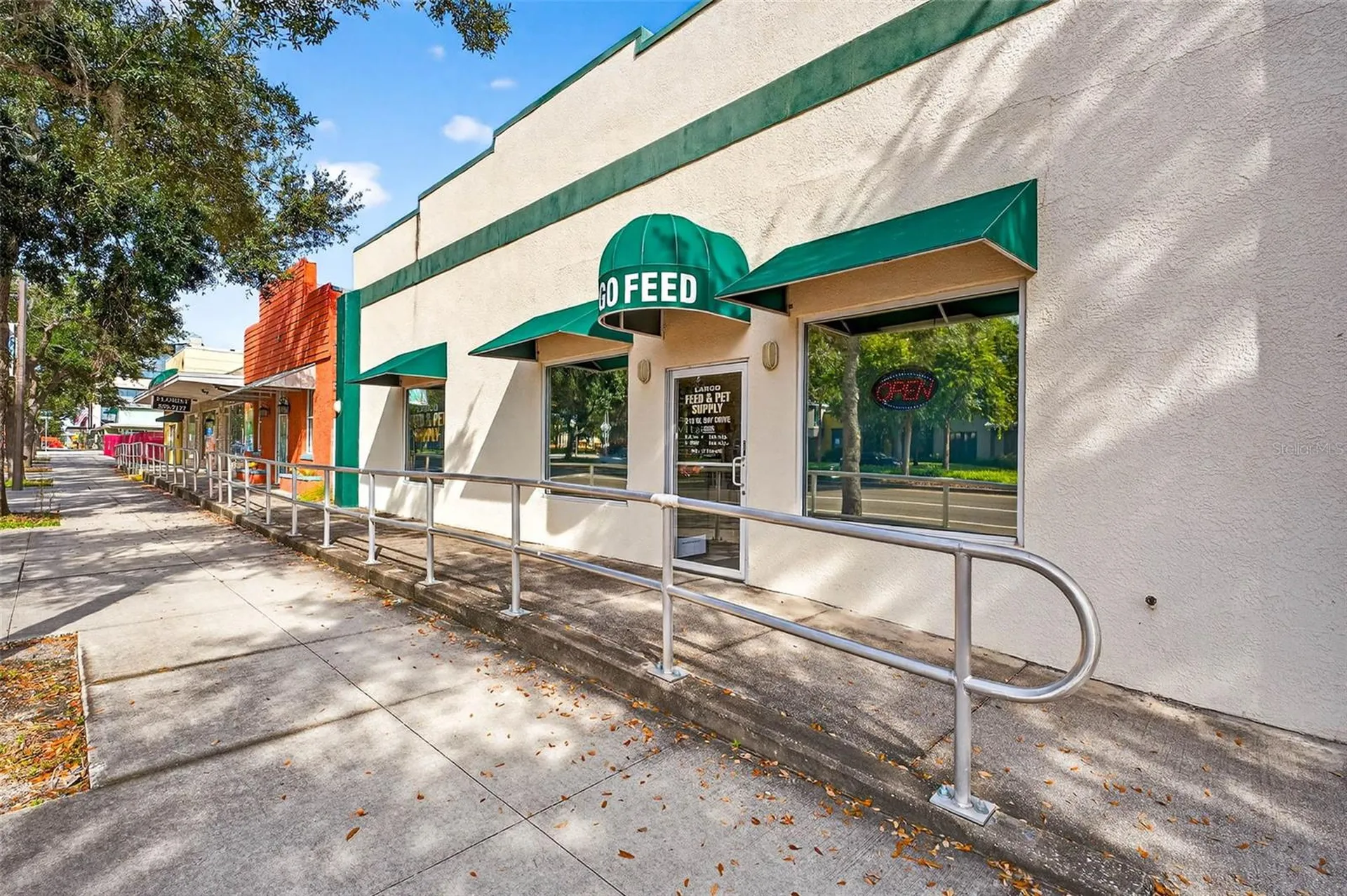 206 W Bay Drive Largo FL 33770