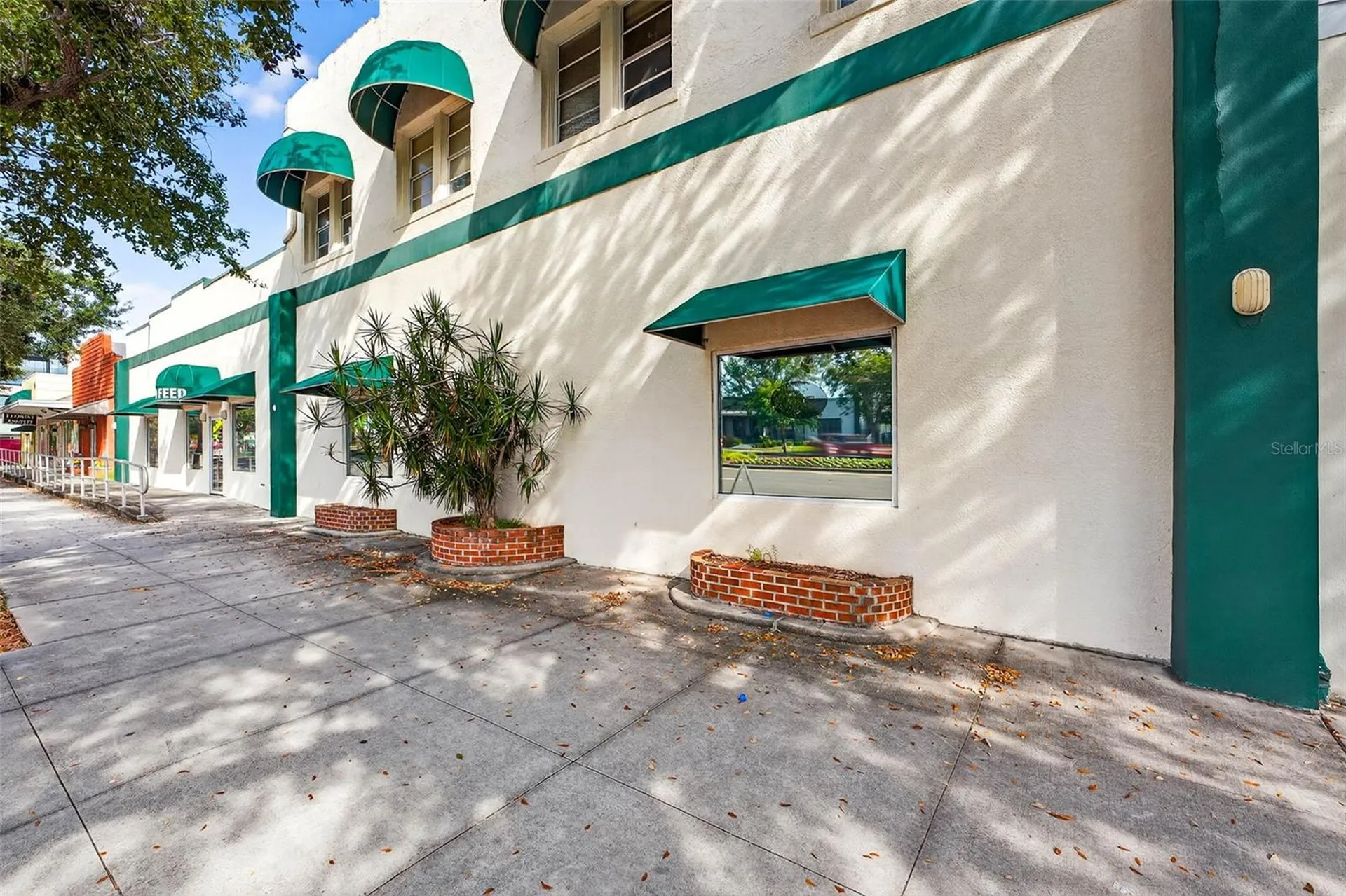 206 W Bay Drive Largo FL 33770