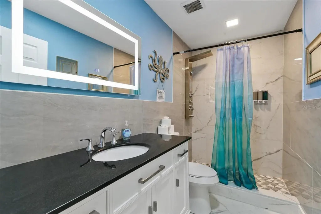 1009 N Betty Lane Clearwater FL 33755
