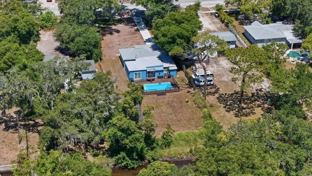 1009 N Betty Lane Clearwater FL 33755