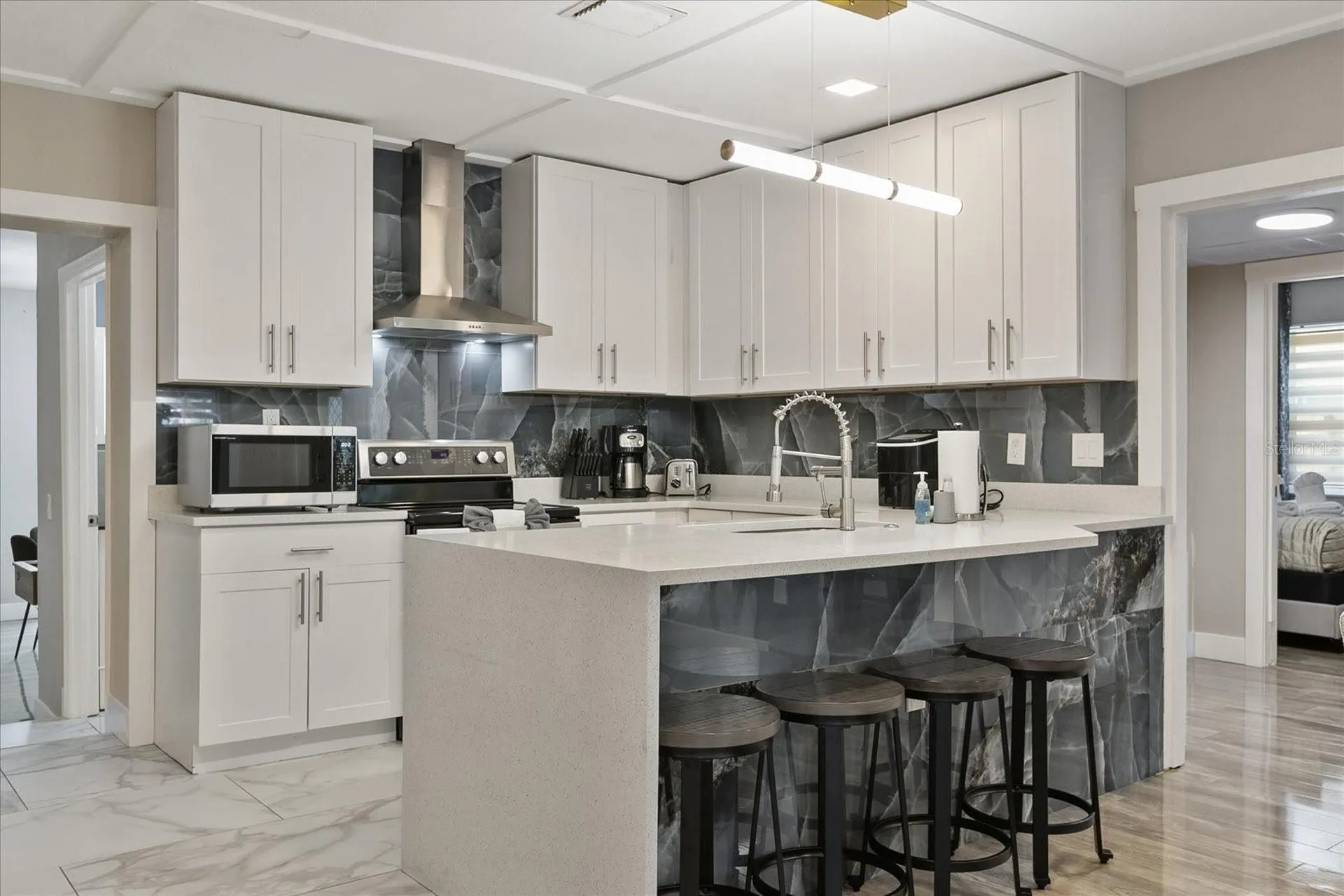 1009 N Betty Lane Clearwater FL 33755