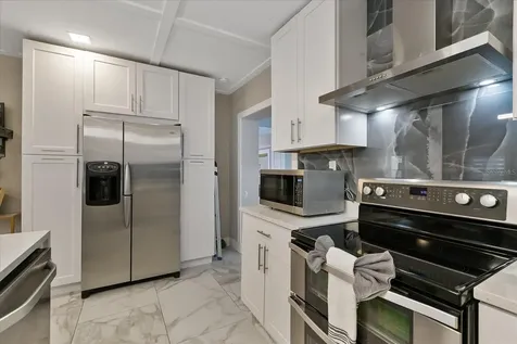 1009 N Betty Lane Clearwater FL 33755