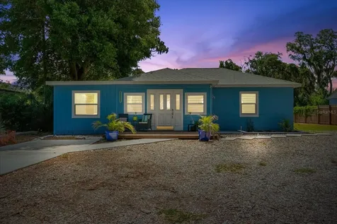 1009 N Betty Lane Clearwater FL 33755
