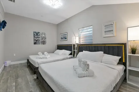 1009 N Betty Lane Clearwater FL 33755