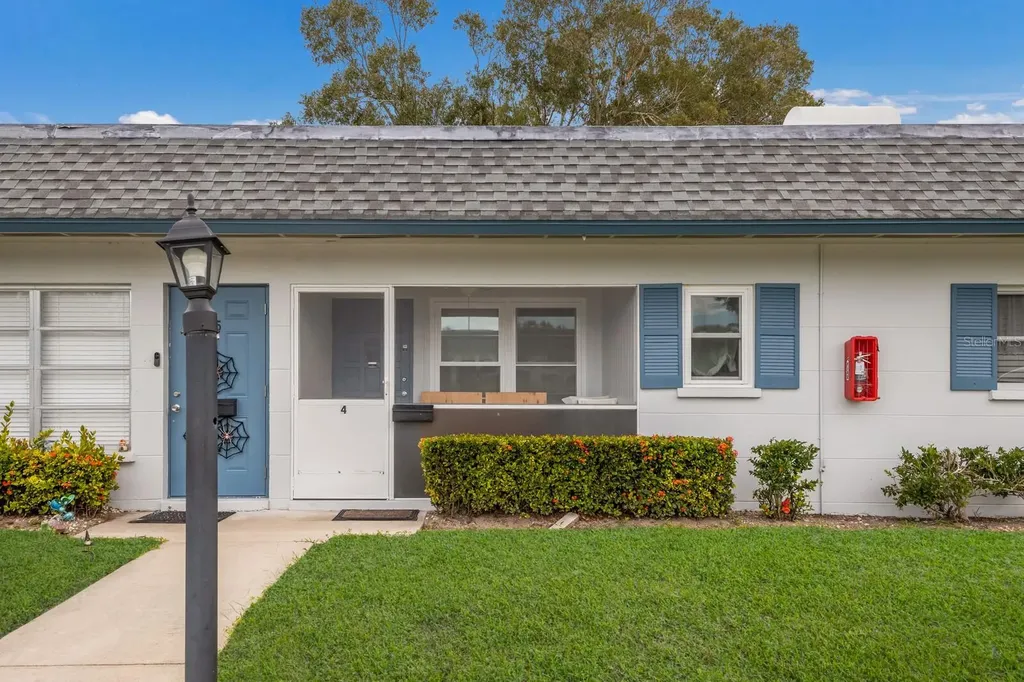 4444 Swift Road Sarasota FL 34231