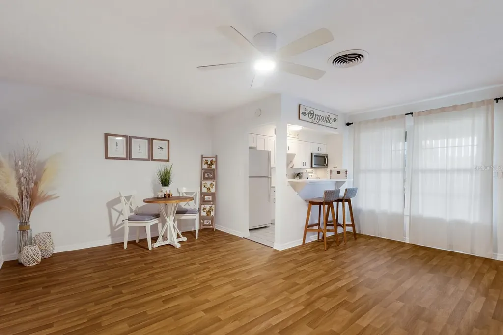 4444 Swift Road Sarasota FL 34231