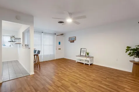4444 Swift Road Sarasota FL 34231