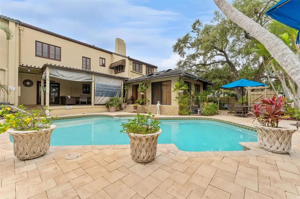 1500 Maple Street Clearwater FL 33755