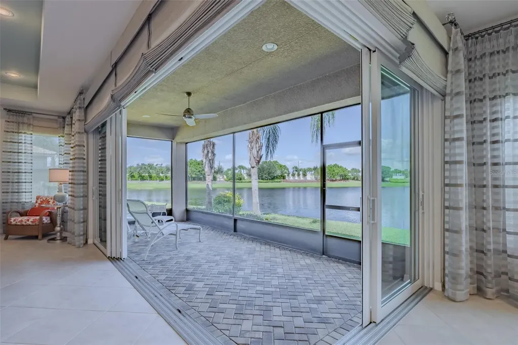 4938 Grand Banks Drive Wimauma FL 33598