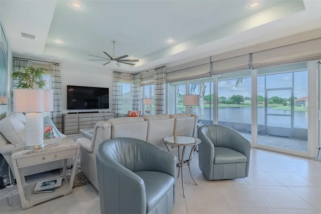4938 Grand Banks Drive Wimauma FL 33598