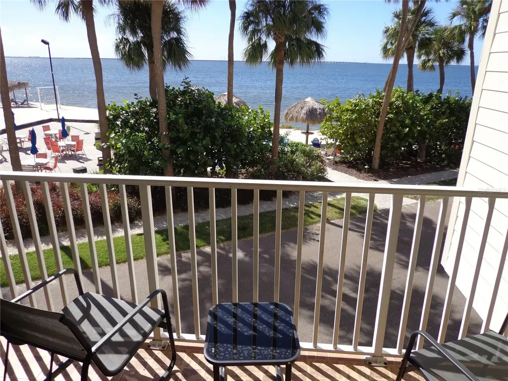 2506 N Rocky Point Drive Tampa FL 33607