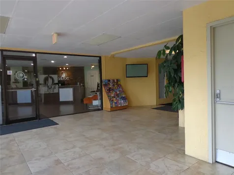 2506 N Rocky Point Drive Tampa FL 33607
