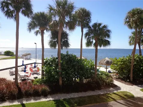 2506 N Rocky Point Drive Tampa FL 33607