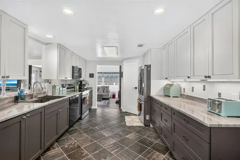 408 Villa Nueva Circle North Port FL 34287