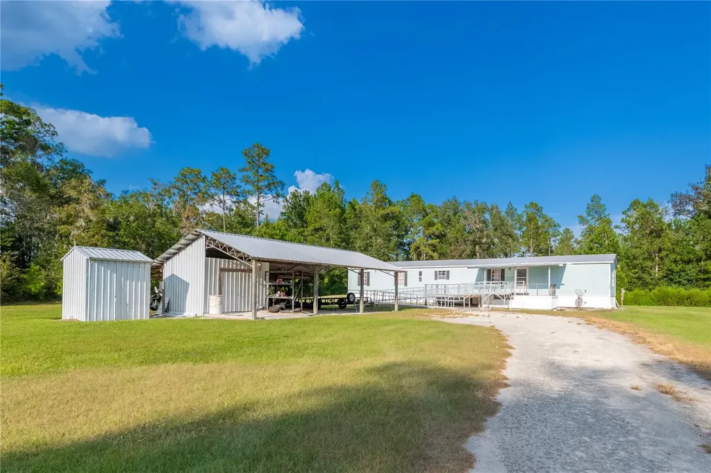 11949 SW 160th Avenue Brooker FL 32622