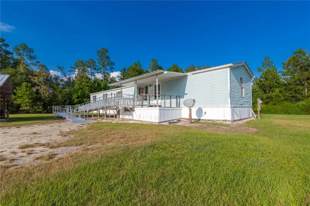 11949 SW 160th Avenue Brooker FL 32622