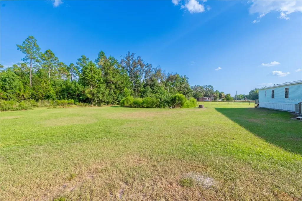 11949 SW 160th Avenue Brooker FL 32622