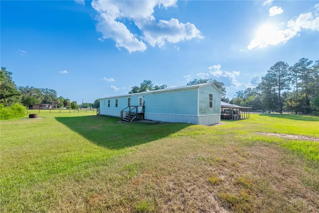 11949 SW 160th Avenue Brooker FL 32622