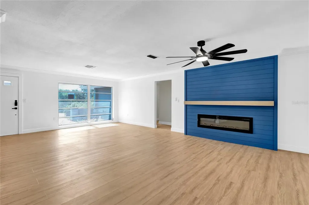 1395 Burnt Oak Street Tarpon Springs FL 34689