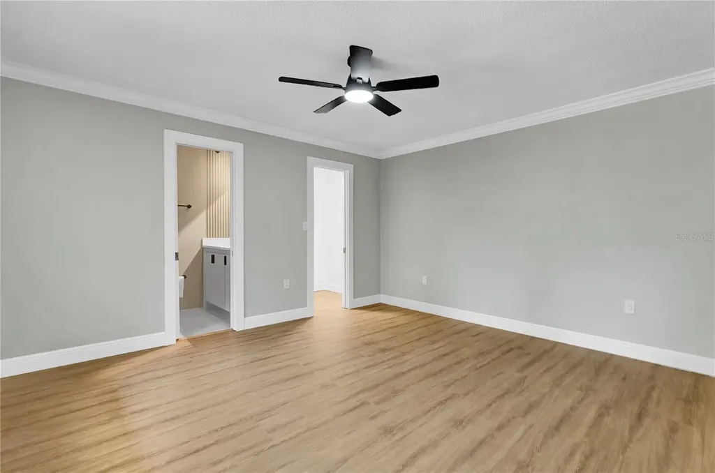 1395 Burnt Oak Street Tarpon Springs FL 34689