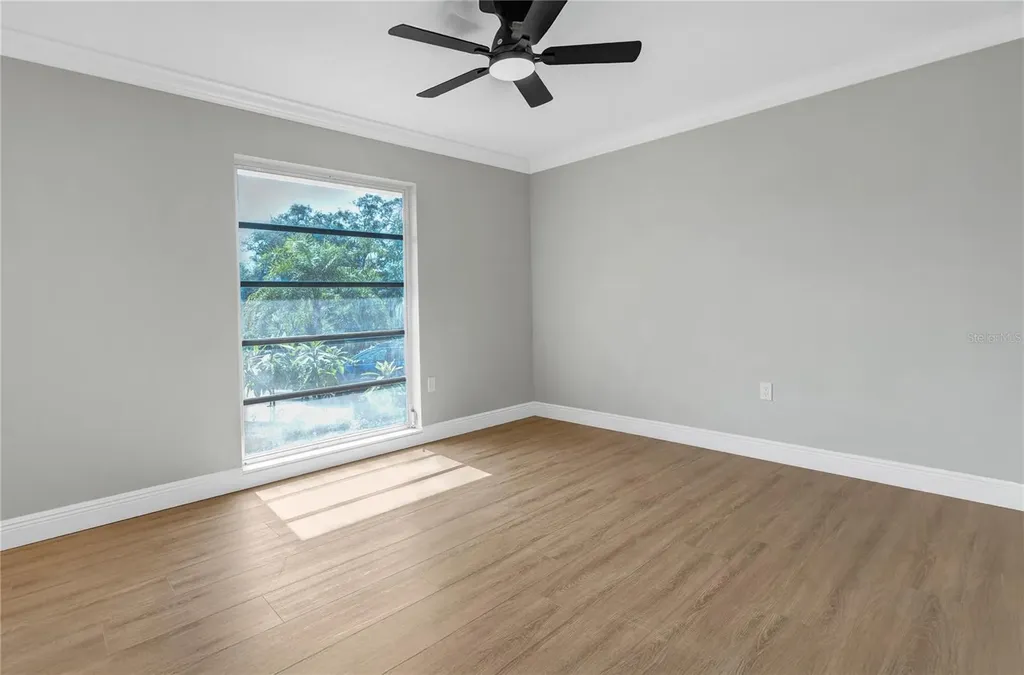 1395 Burnt Oak Street Tarpon Springs FL 34689